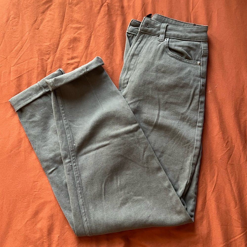 GREY MOM JEANS